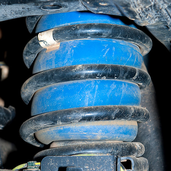 Close-up view of a well designed airbag which allow for similar amount of suspension travel