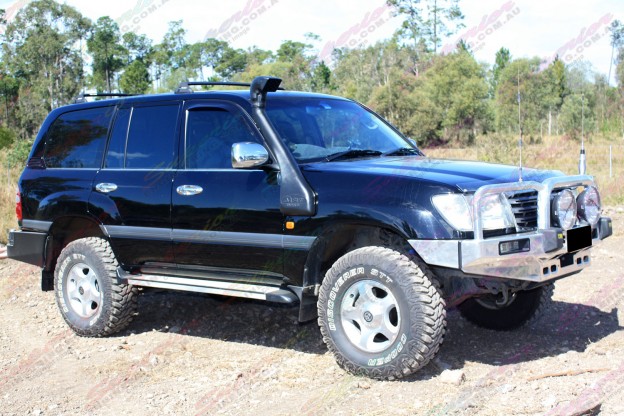 Right side view of 100 Series Landcruiser fitted with 2" inch lift kit with Coil-Rite Airbag kit