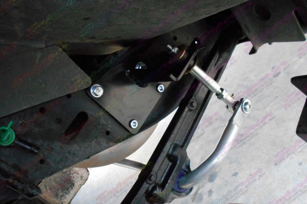 Front Superflex swaybars with Superior swaybar extensions and mounting point